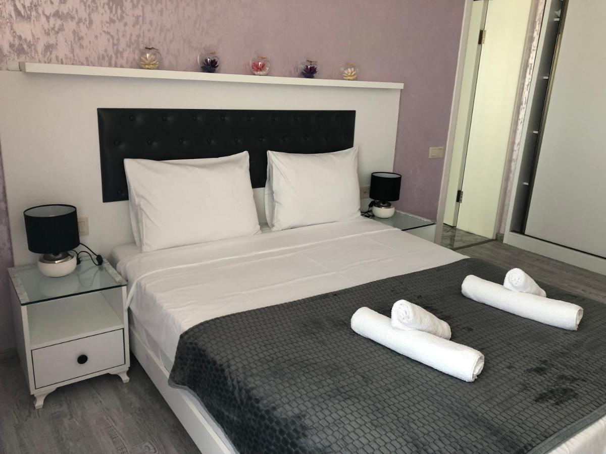 Black Sea VI Dari Apartments Batumi Exterior photo