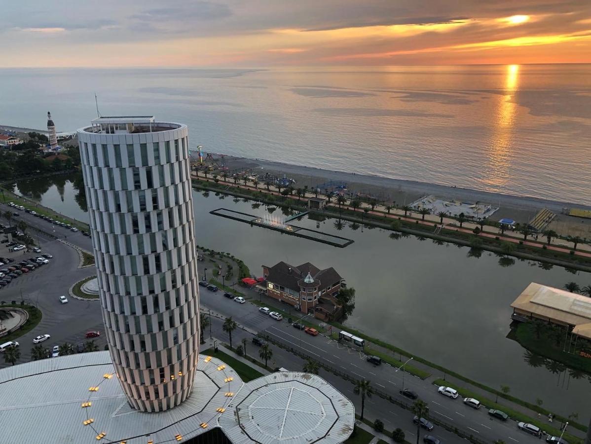 Black Sea VI Dari Apartments Batumi Exterior photo