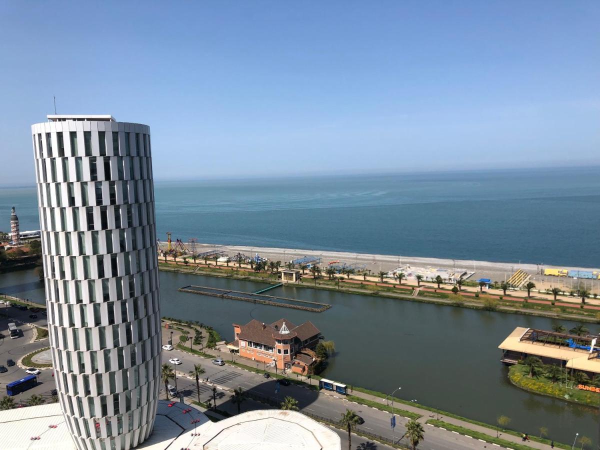 Black Sea VI Dari Apartments Batumi Exterior photo