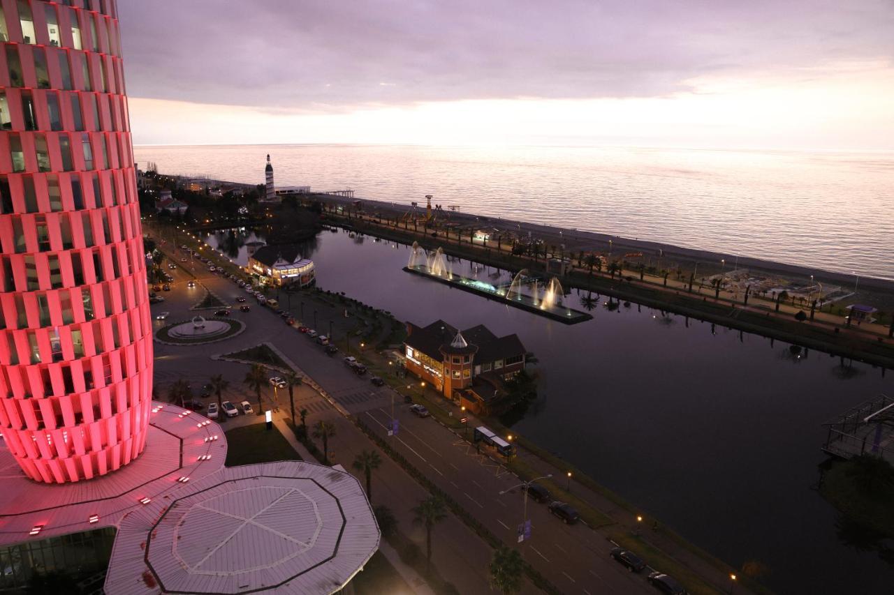 Black Sea VI Dari Apartments Batumi Exterior photo